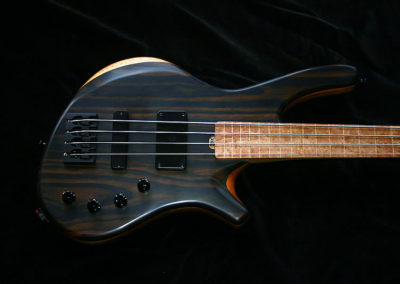 0151 Recurve Fretless 4.
