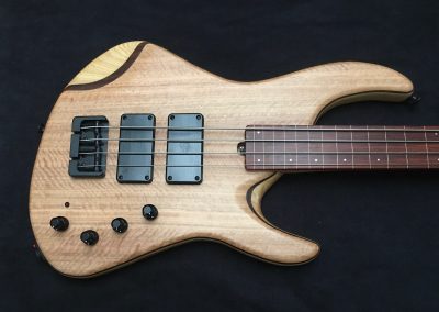 0381 RetroB Fretless 4